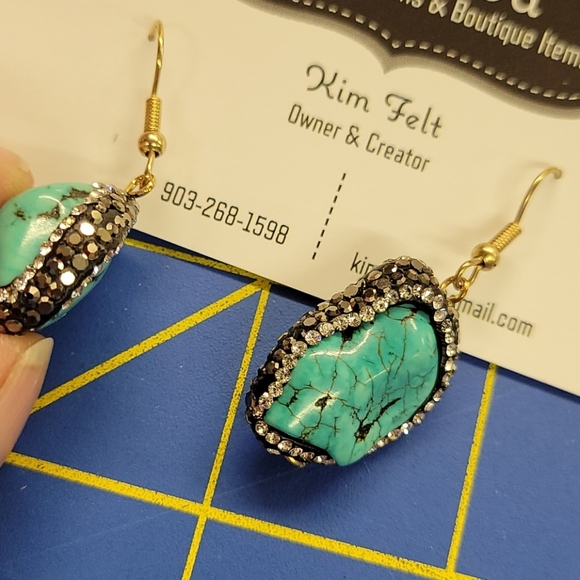 Turquoise Rock Rhinestone Earrings 1" - Picture 2 of 4